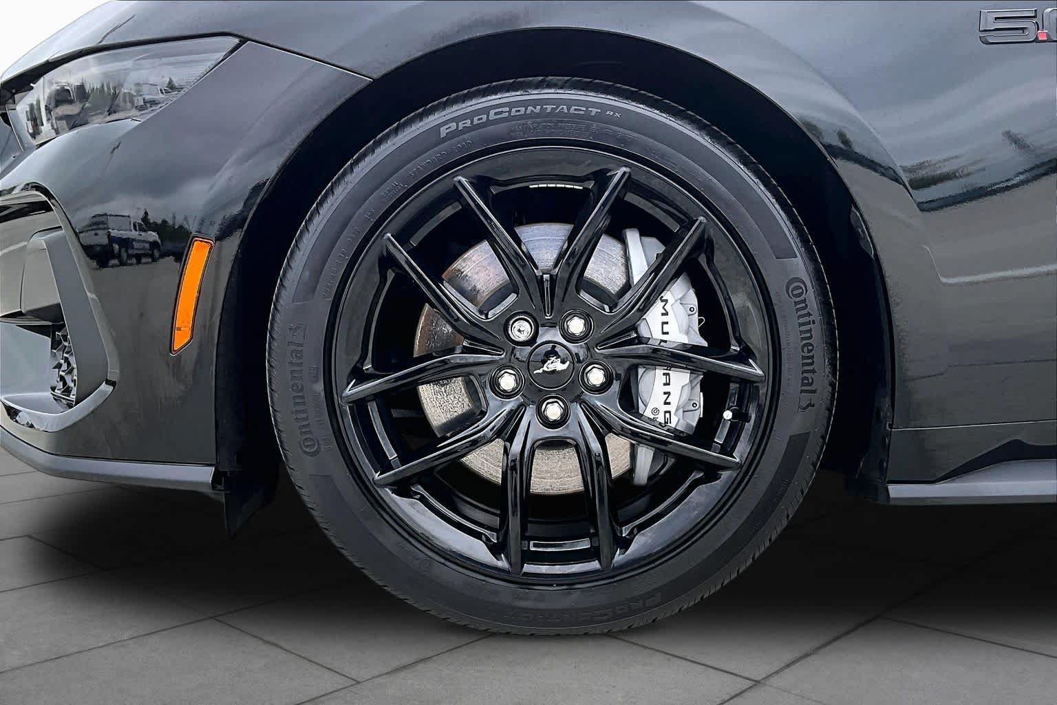 Used 2025 Ford Mustang GT Premium RWD image 9