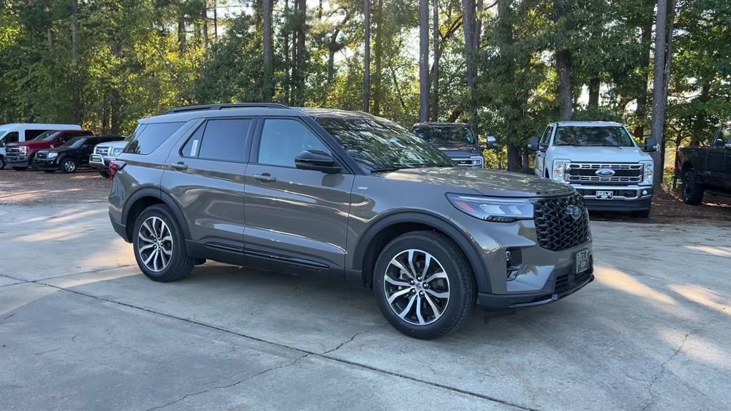 New 2026 Ford Explorer ST-Line image 8
