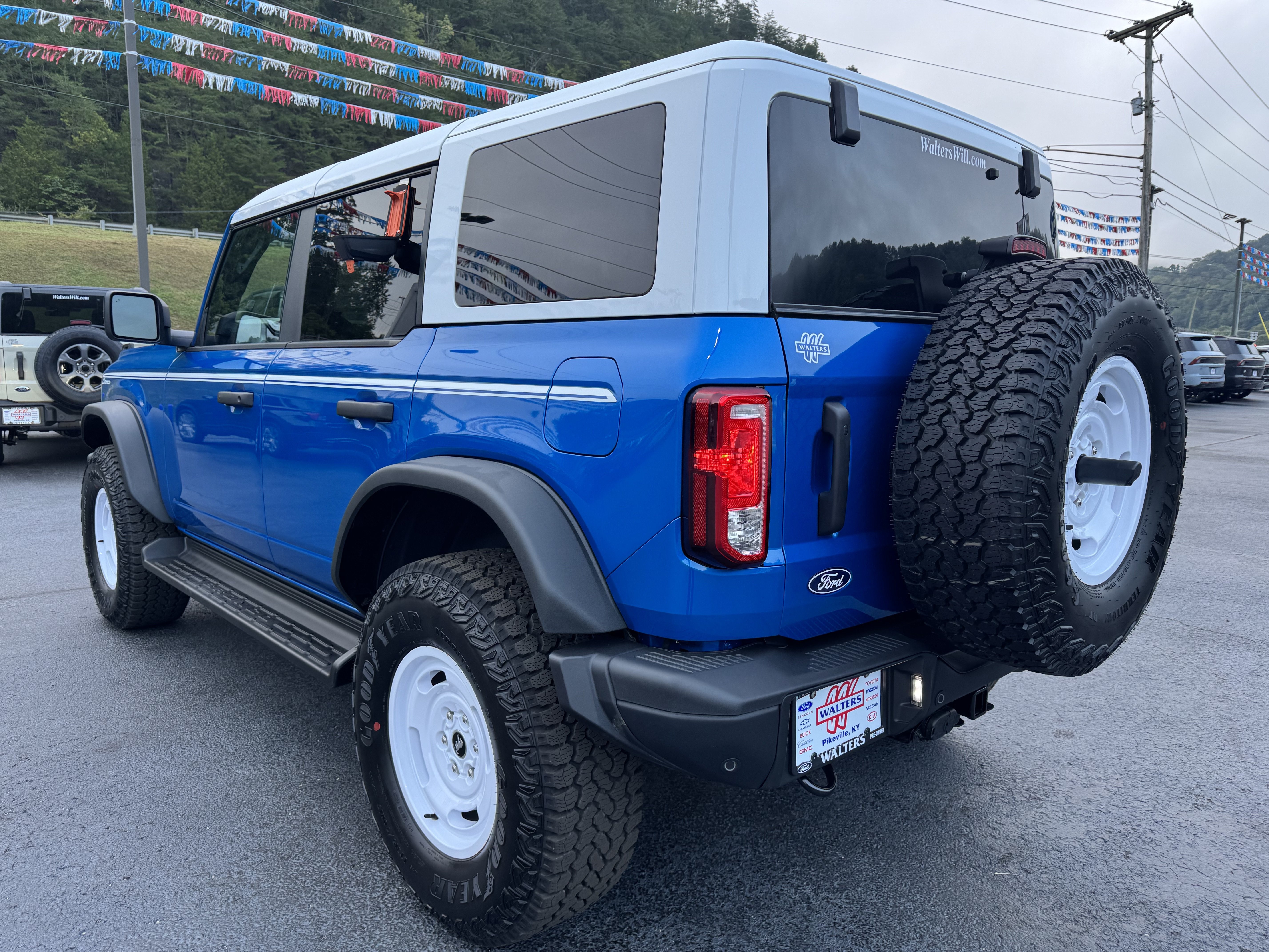 Used 2026 Ford Bronco Heritage Edition AWD/4WD image 5