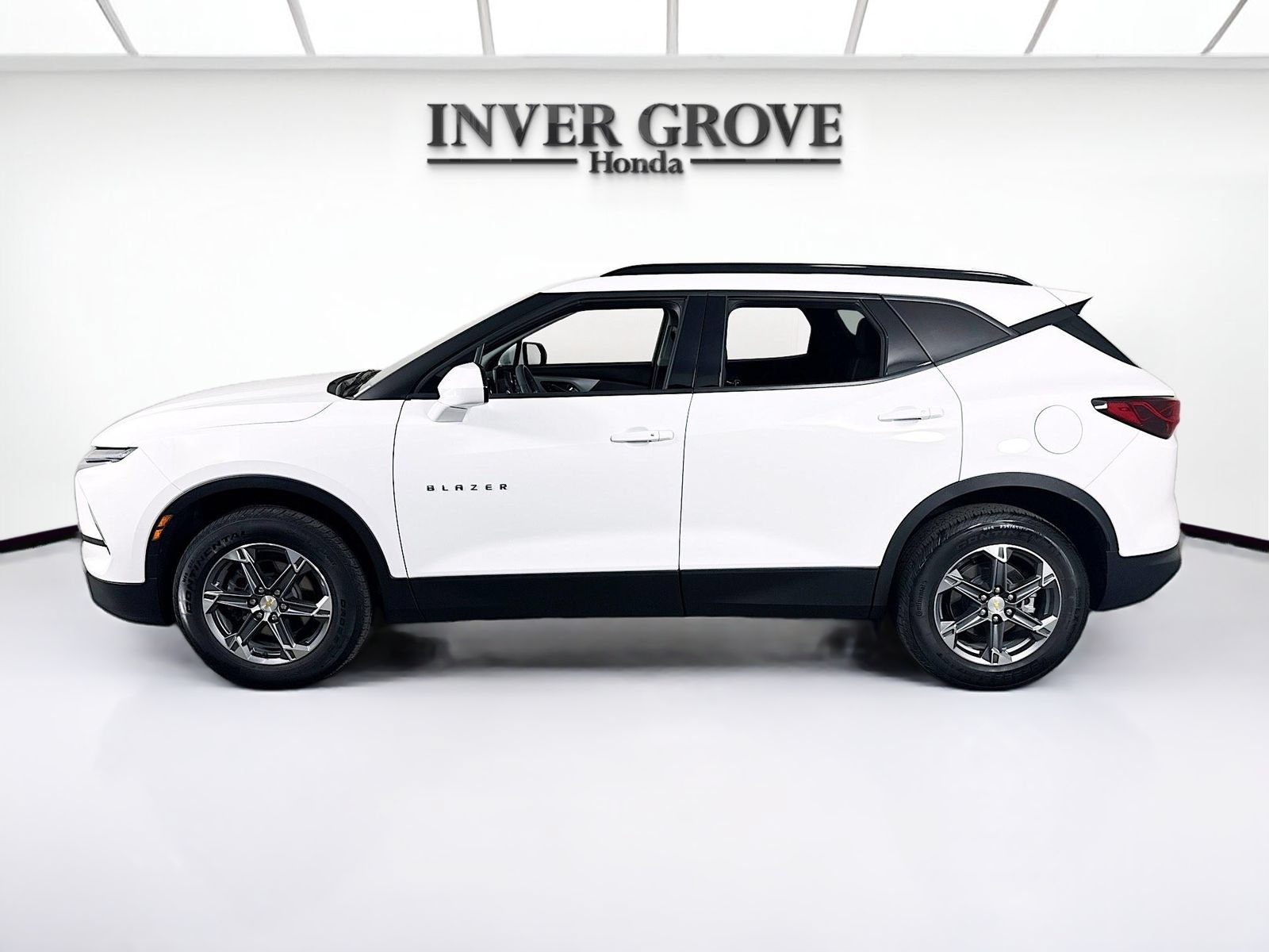 Used 2024 Chevrolet Blazer LT w/ Convenience Package AWD/4WD image 8