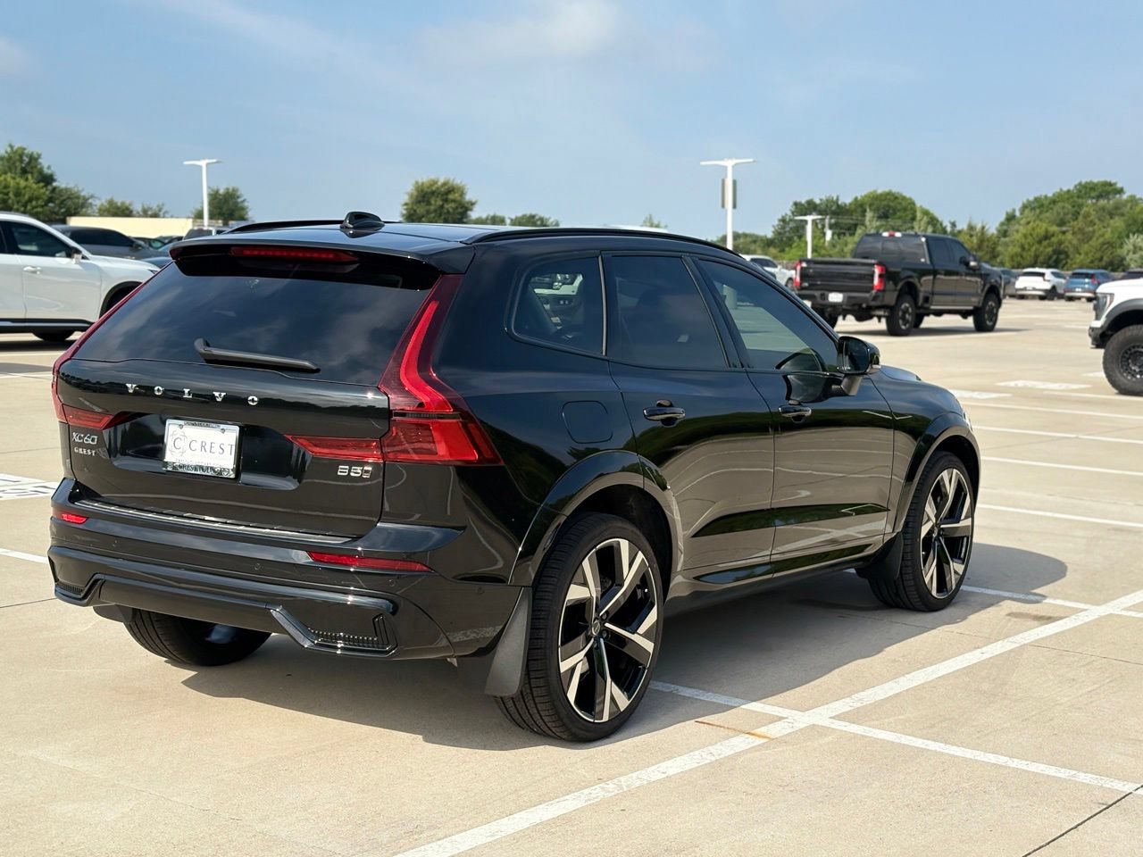 New 2026 Volvo XC60 B5 Ultra w/ Protection Package Premier AWD/4WD image 5