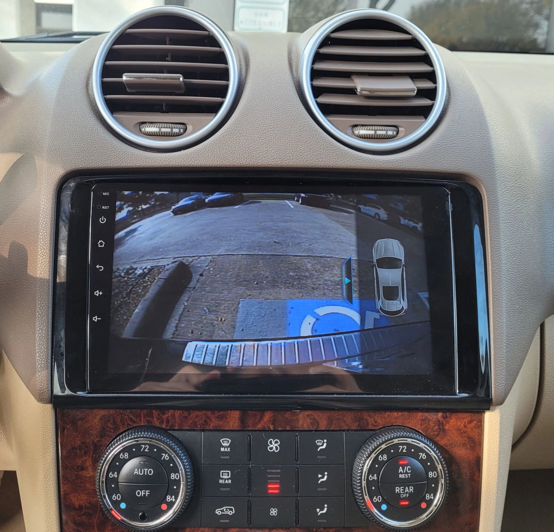 Used 2010 Mercedes-Benz ML 350 2WD image 28