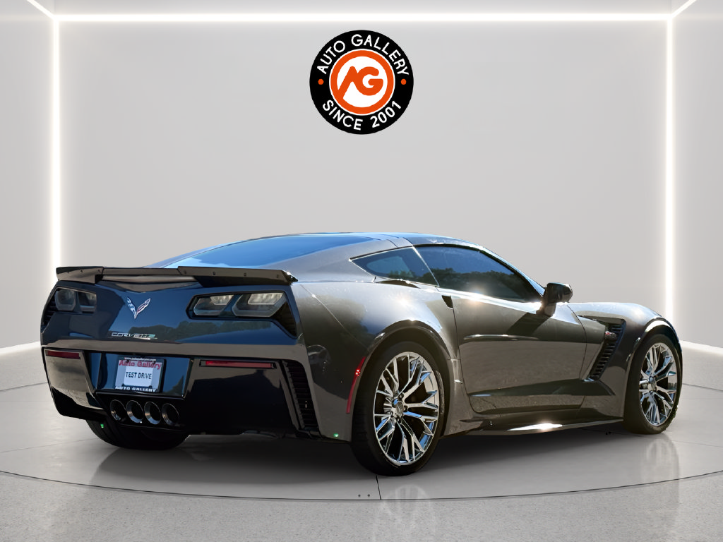 Used 2017 Chevrolet Corvette Z06 w/ Chrome Badge Package RWD image 7