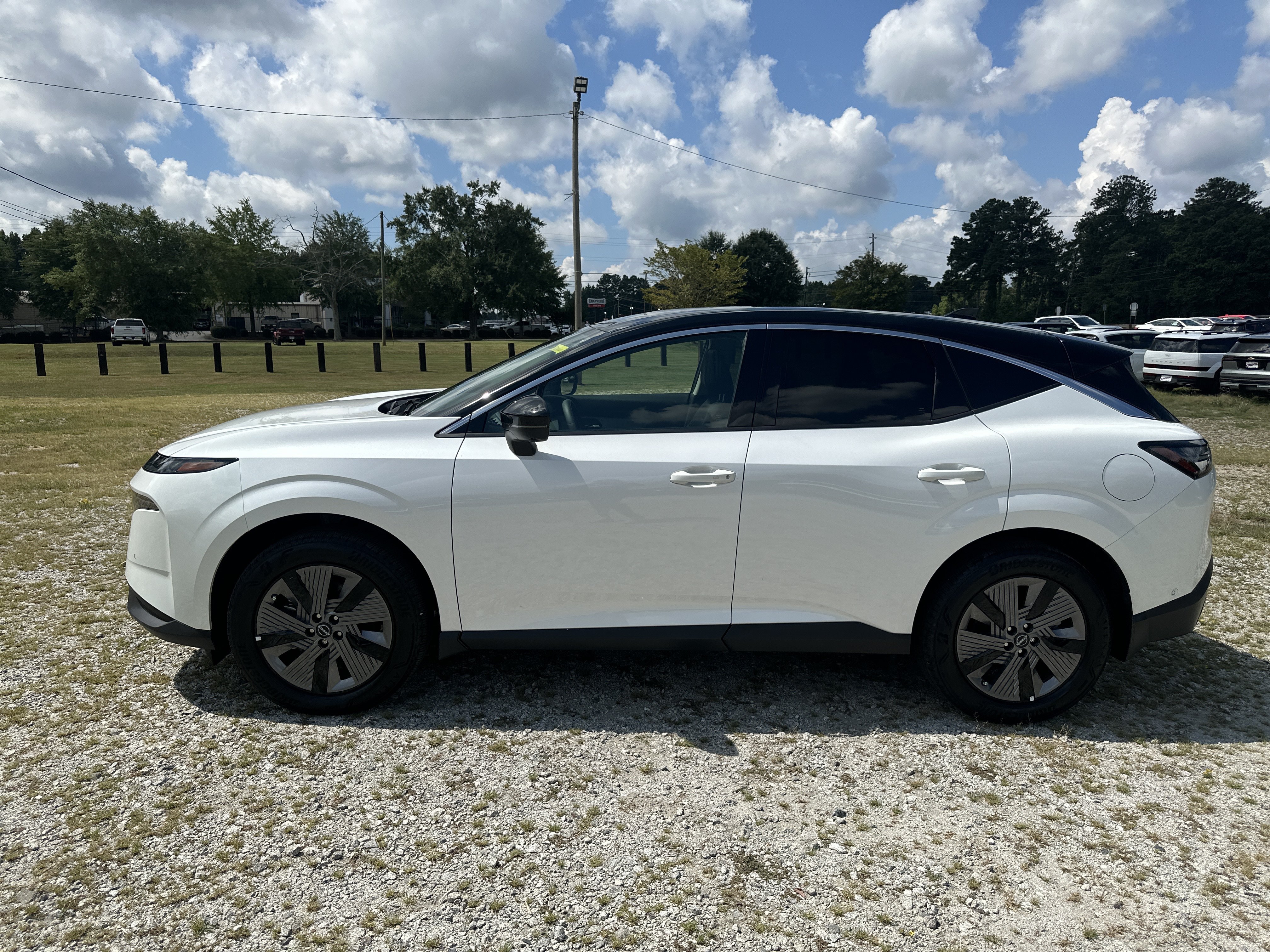Used 2025 Nissan Murano SL AWD/4WD image 8