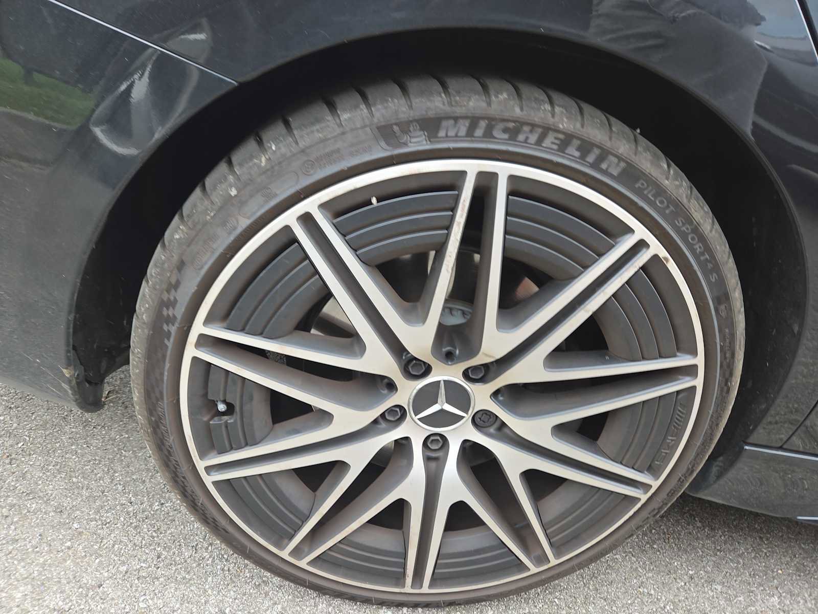 Used 2024 Mercedes-Benz C 43 AMG 4MATIC Sedan image 3