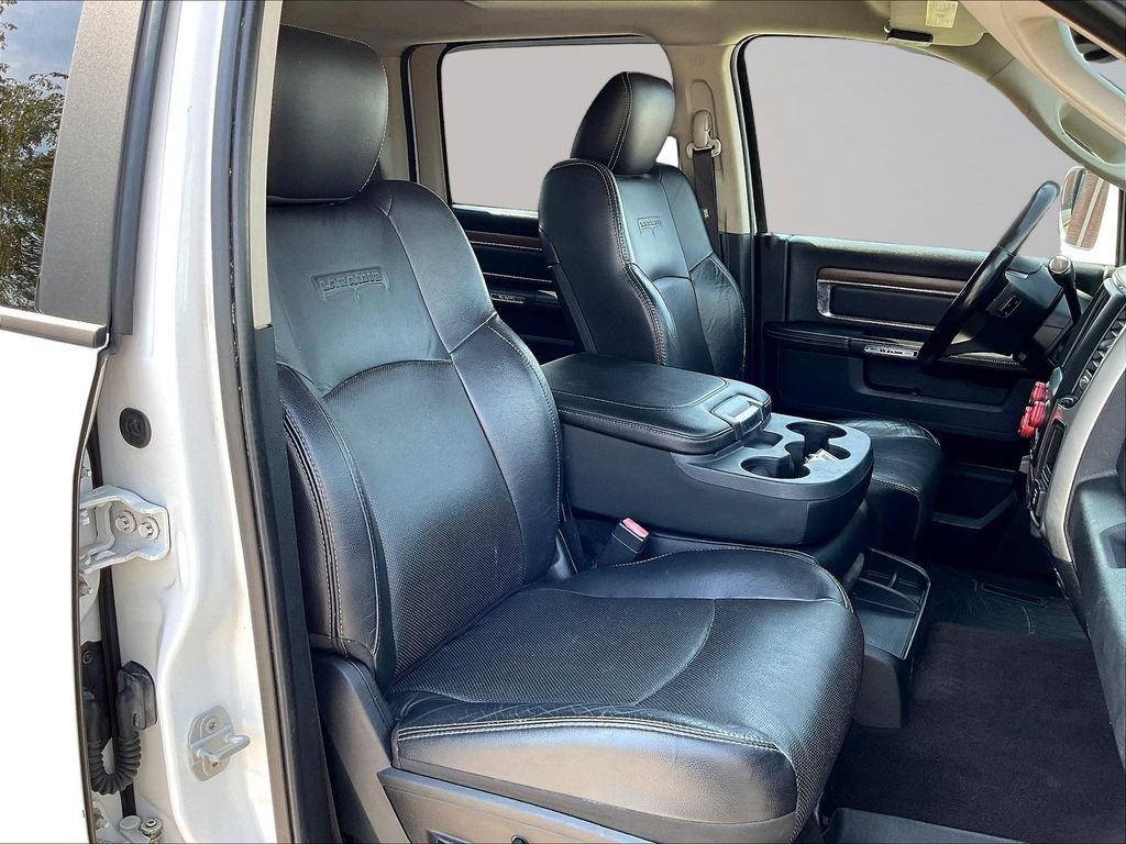 Used 2015 RAM 2500 Laramie w/ Convenience Group AWD/4WD image 31