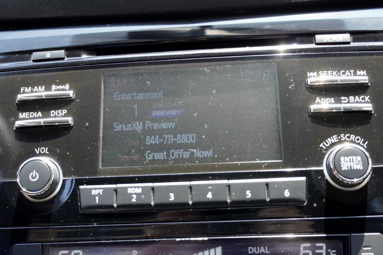 Used 2015 Nissan Rogue SV image 22