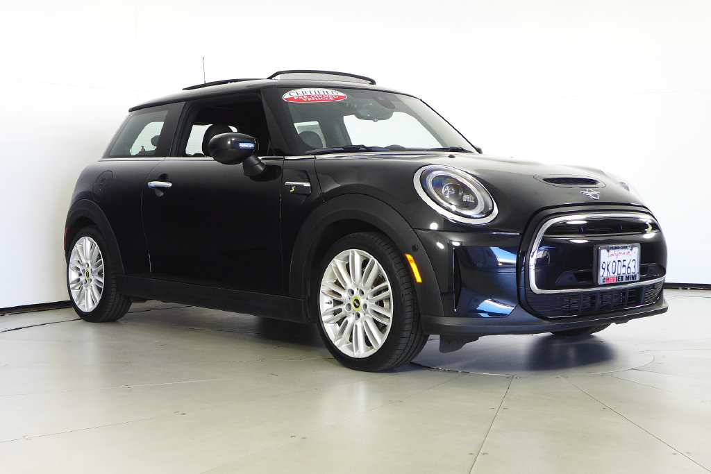 Certified 2024 MINI Cooper SE FWD image 4