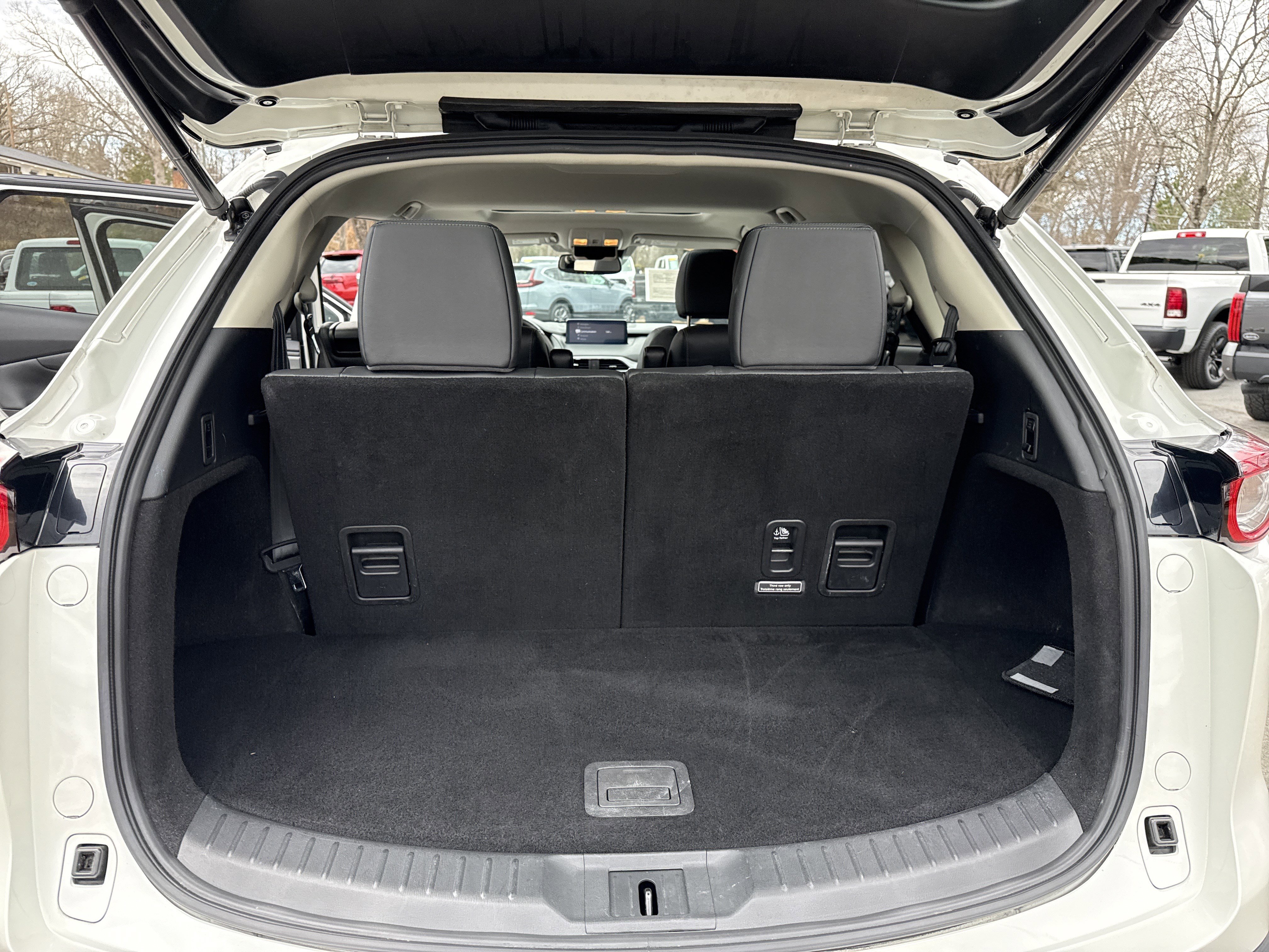 Used 2023 MAZDA CX-9 Touring image 42