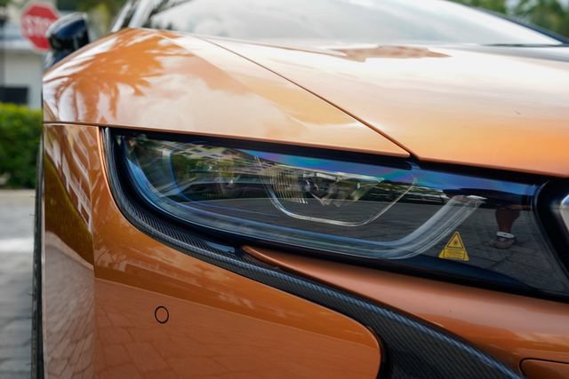 Used 2019 BMW i8 Roadster AWD/4WD image 40