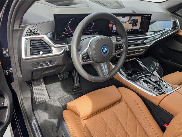 New 2026 BMW X5 xDrive50e w/ M Sport Package AWD/4WD image 3