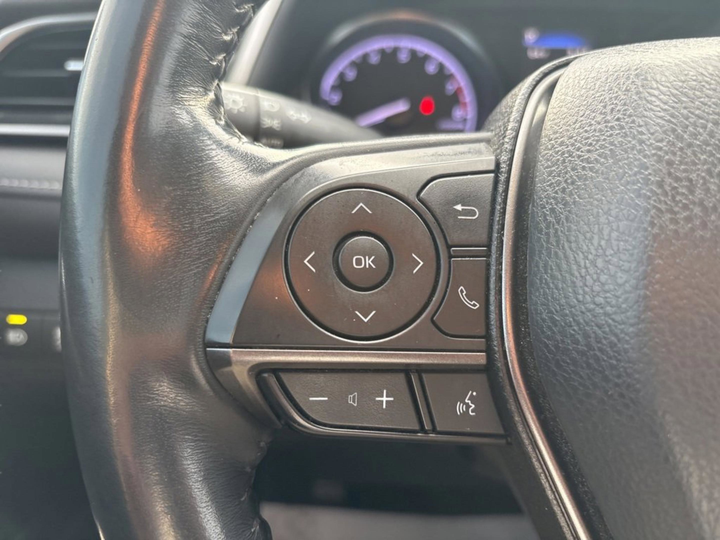 Used 2021 Toyota Camry SE image 14