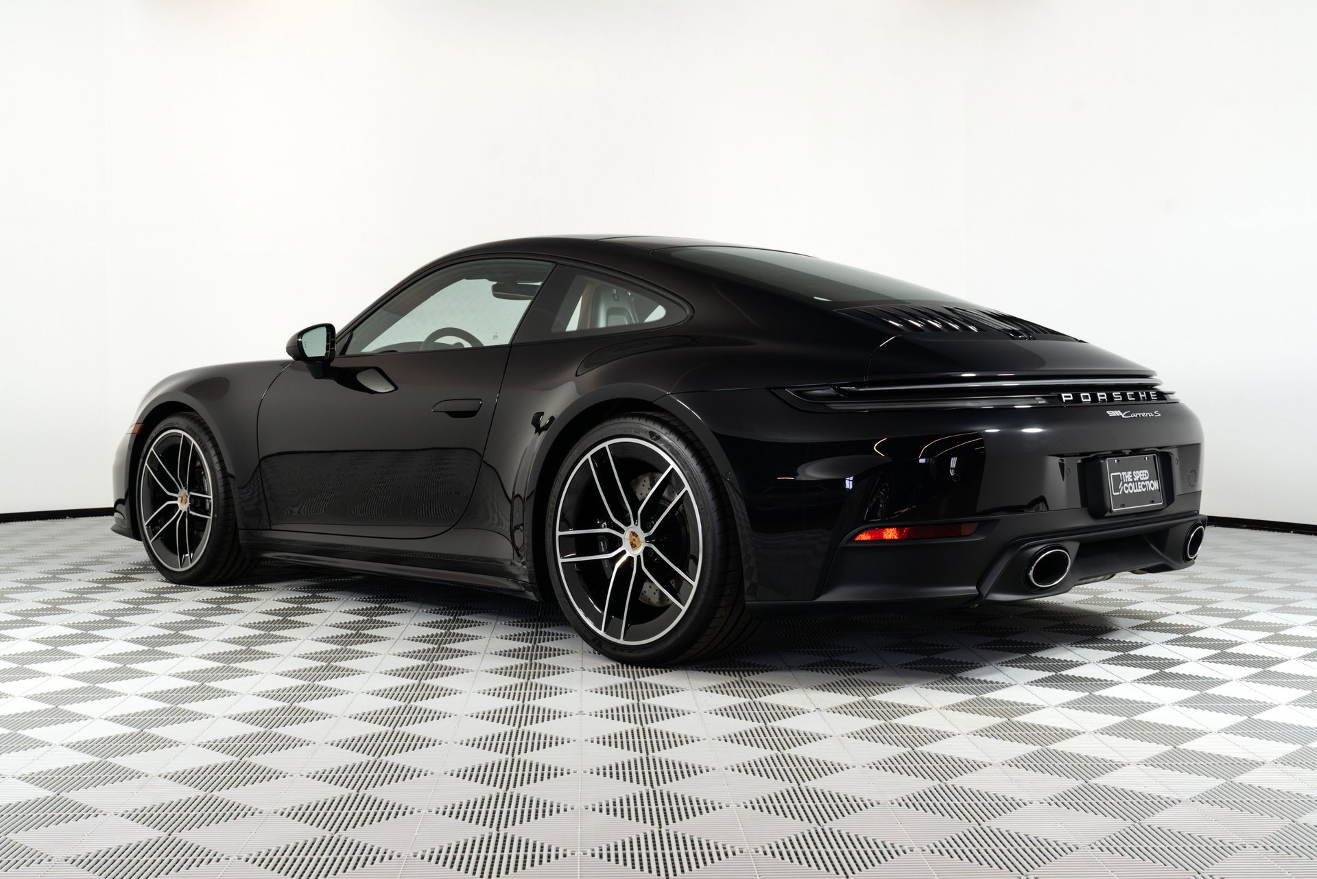 Used 2025 Porsche 911 Carrera S image 5