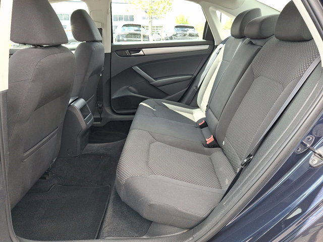 Used 2013 Volkswagen Passat 2.5 S FWD image 11