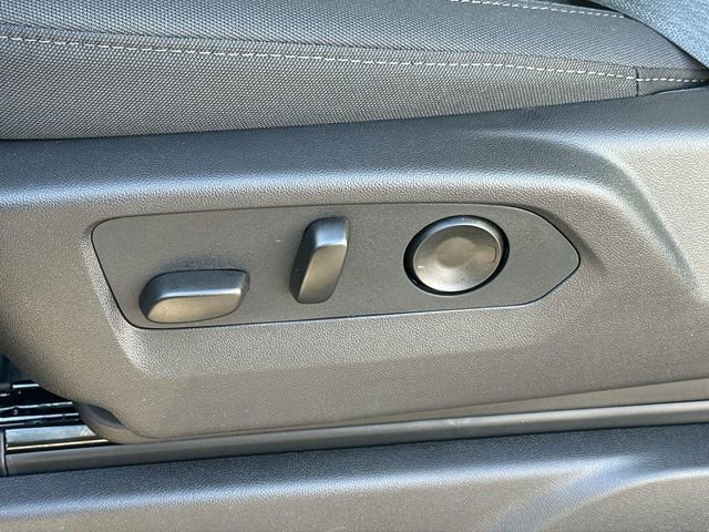 New 2026 GMC Sierra 3500 Pro w/ Fleet Convenience Package image 18