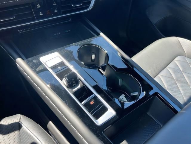 Used 2026 Volkswagen Atlas Cross Sport SEL Premium R-Line AWD/4WD image 15