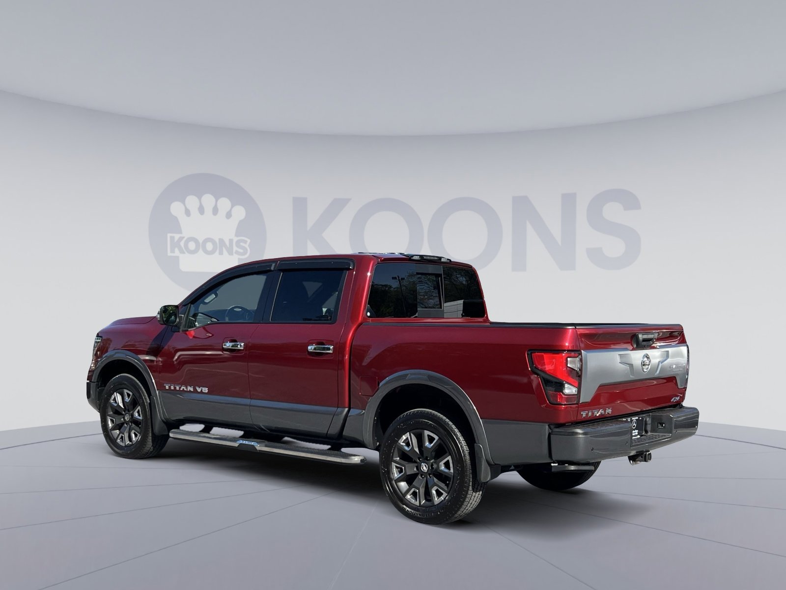 Used 2020 Nissan Titan Platinum Reserve w/ Protection Package 2 AWD/4WD image 4