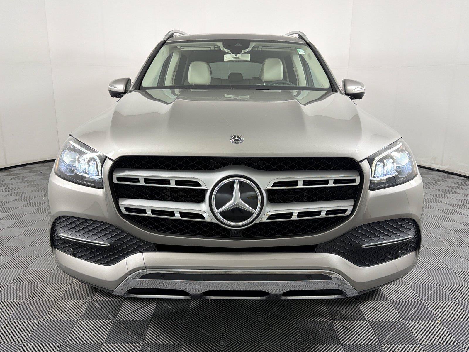 Used 2020 Mercedes-Benz GLS 450 4MATIC image 2