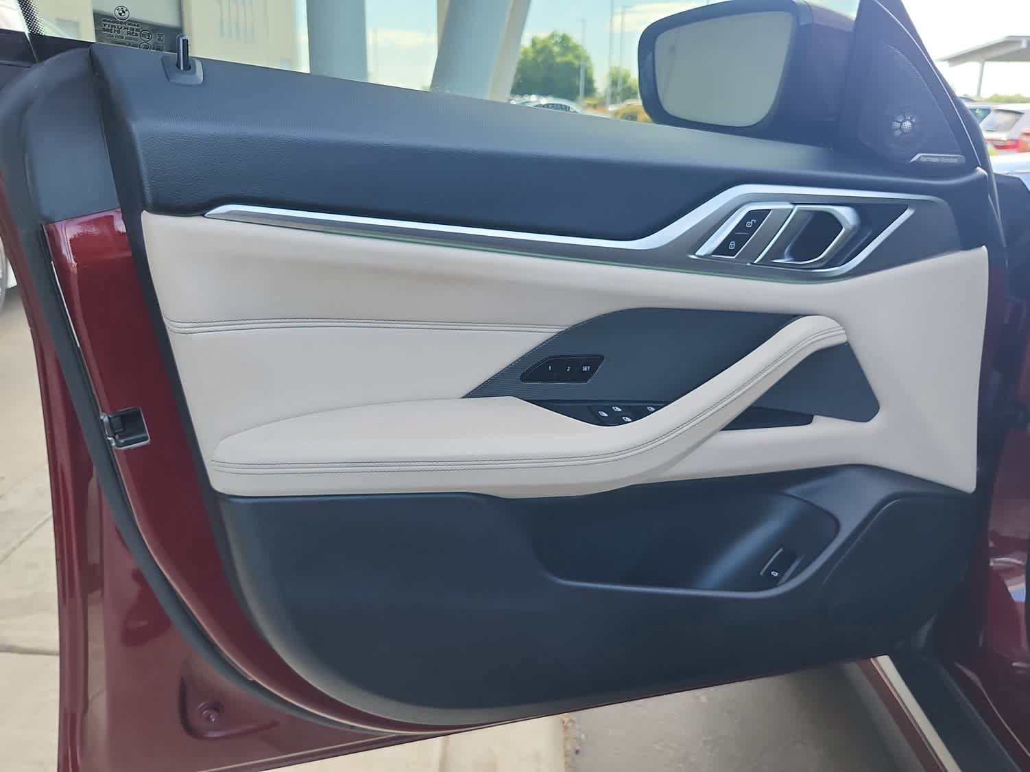 Used 2023 BMW i4 eDrive40 w/ Premium Package RWD image 11
