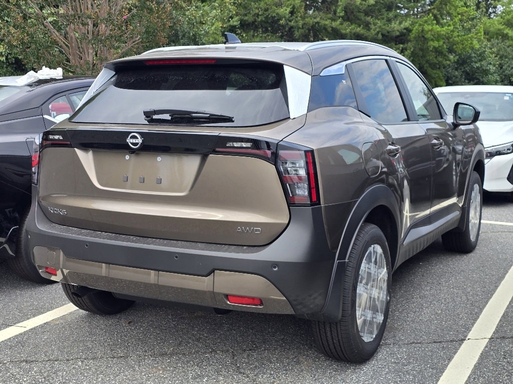 New 2026 Nissan Kicks SV image 6