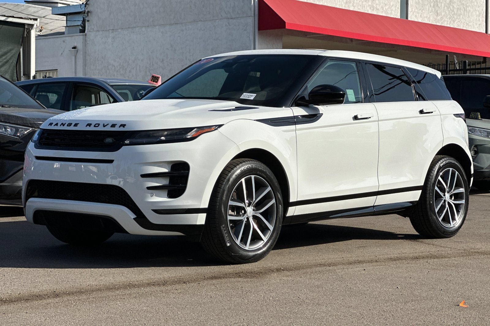Used 2024 Land Rover Range Rover Evoque Dynamic SE AWD/4WD image 8