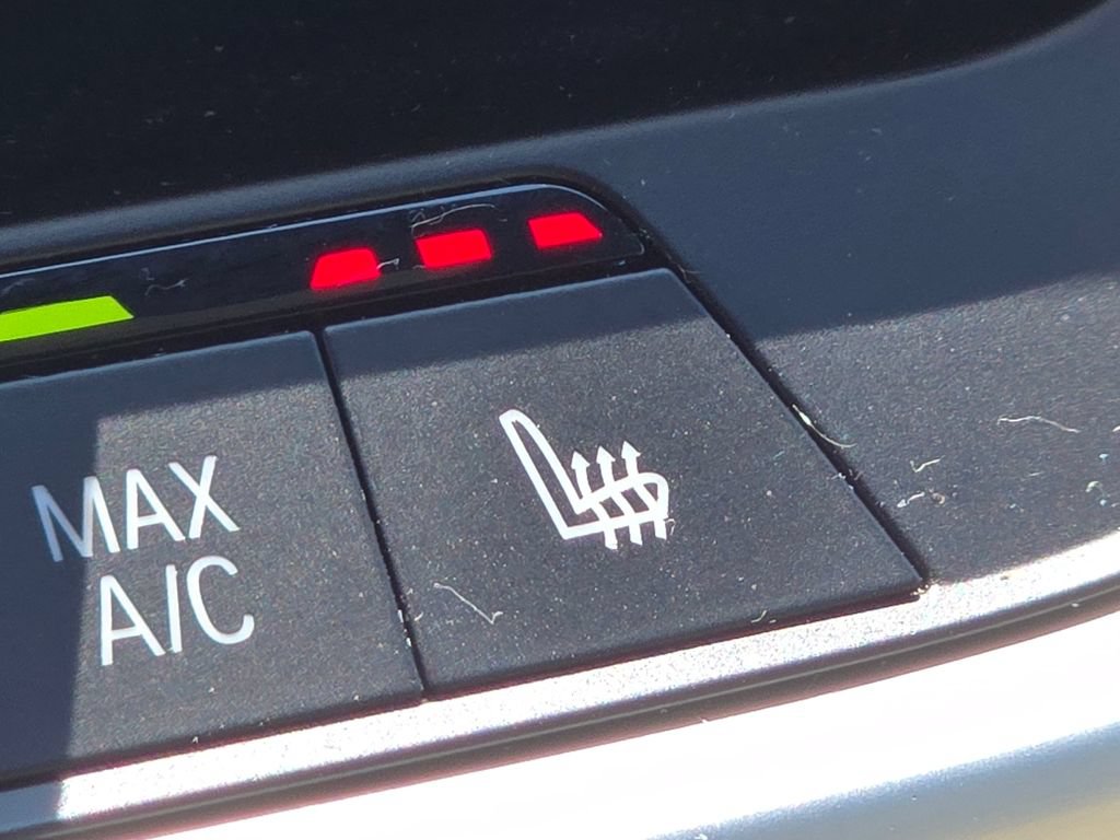 Used 2022 BMW X5 xDrive40i AWD/4WD image 34