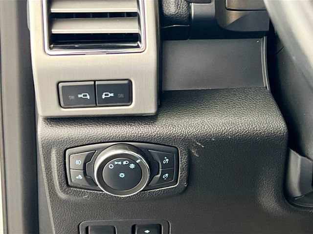 Used 2021 Ford F350 Platinum image 21