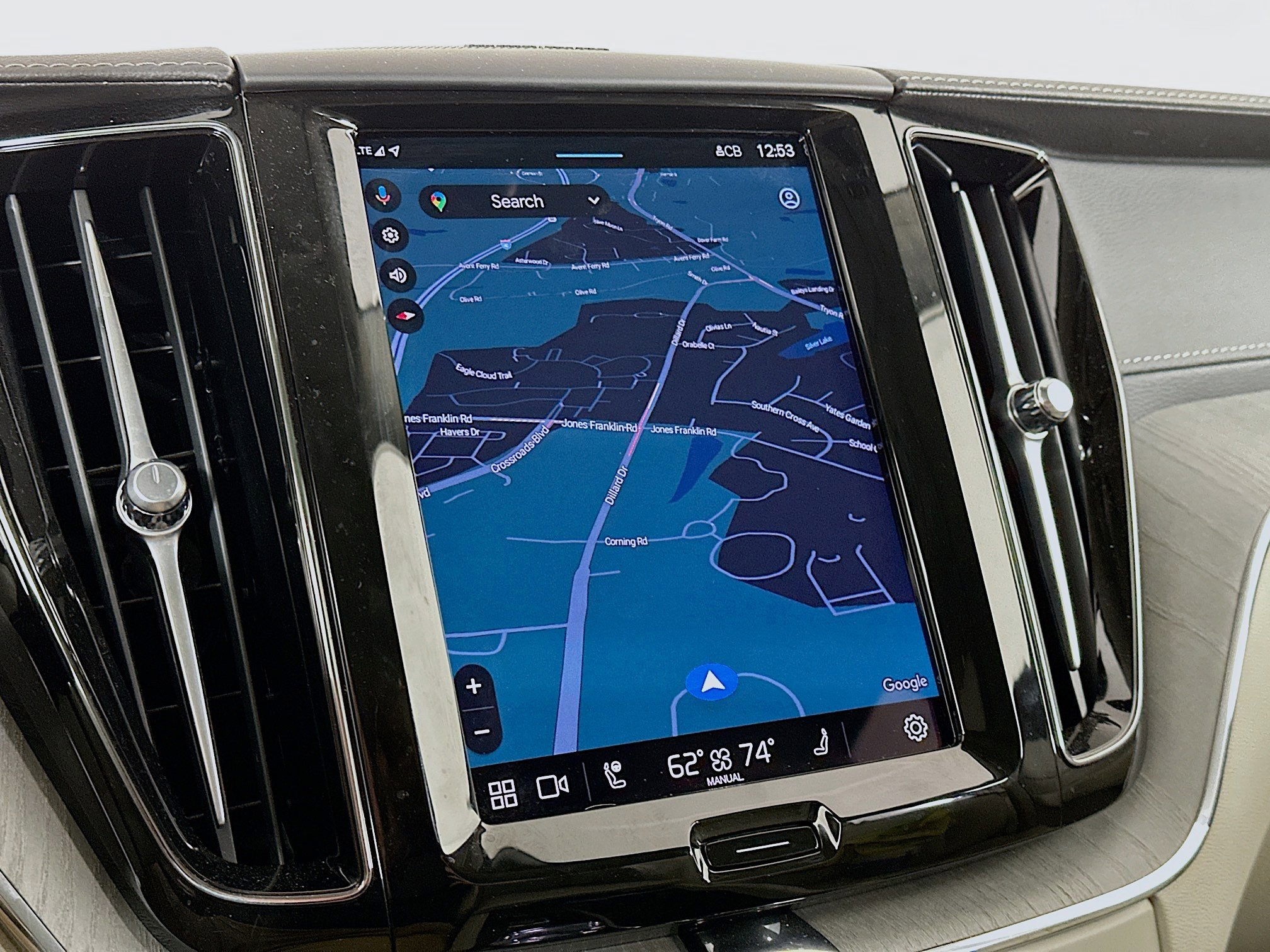 Used 2025 Volvo XC60 B5 Ultra w/ Protection Package Premier image 22