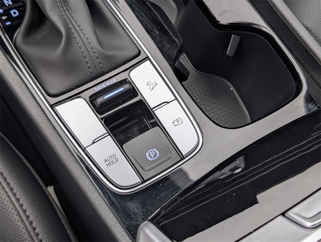 Certified 2025 Hyundai Santa Cruz SEL image 20