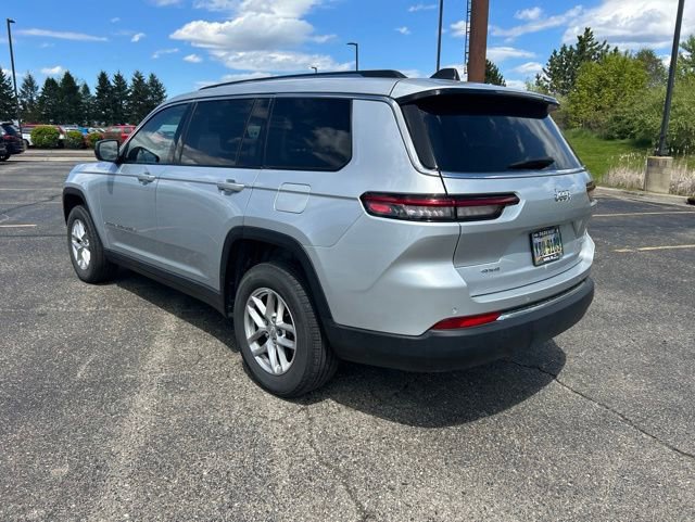 Used 2023 Jeep Grand Cherokee L Laredo w/ Luxury Tech Group I AWD/4WD image 2