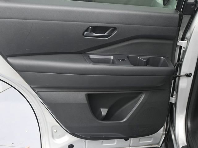Used 2024 Nissan Pathfinder SV image 20
