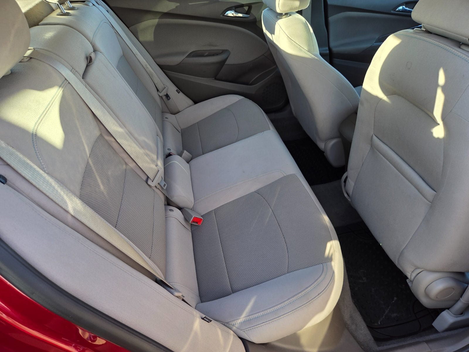 Used 2018 Chevrolet Cruze LT w/ Convenience Package FWD image 13