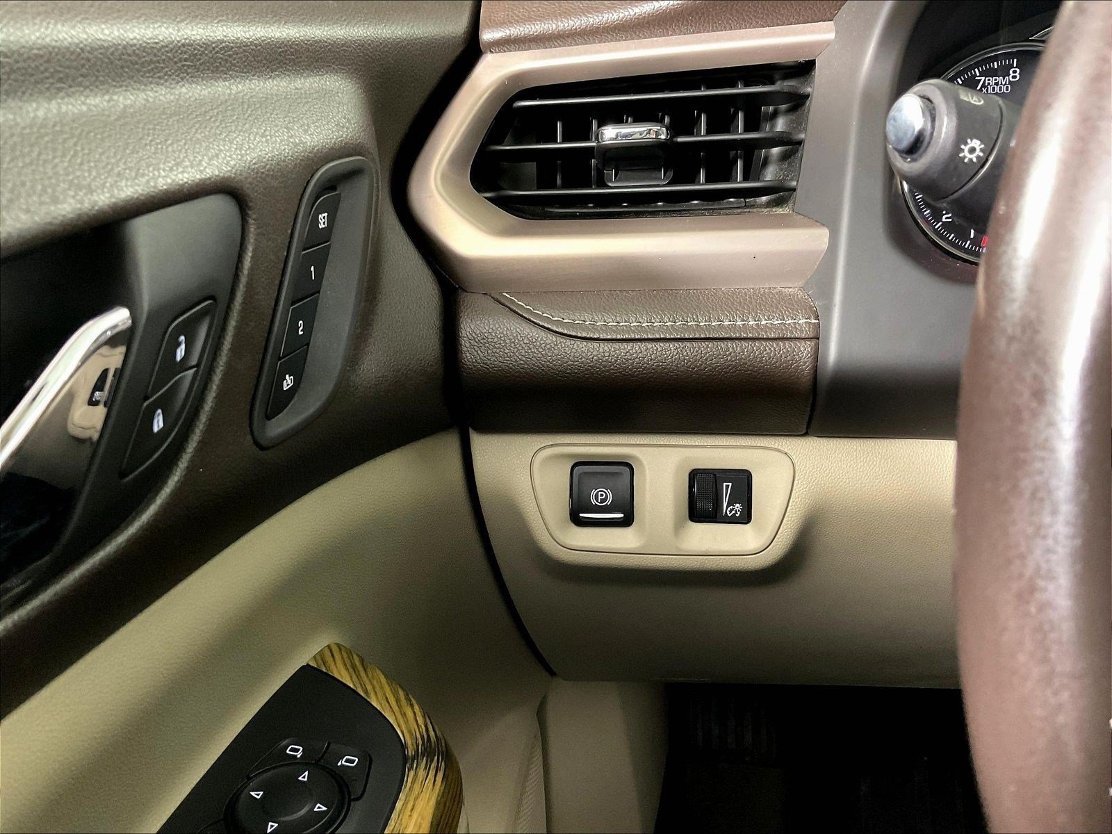 Used 2018 GMC Acadia Denali w/ LPO, Floor Liner Package AWD/4WD image 15