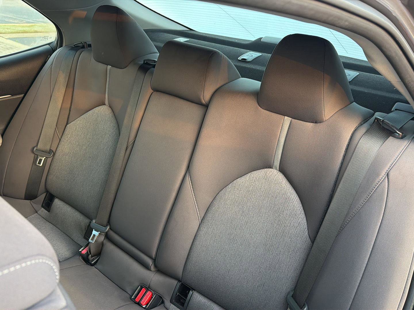 Used 2022 Toyota Camry LE FWD image 30