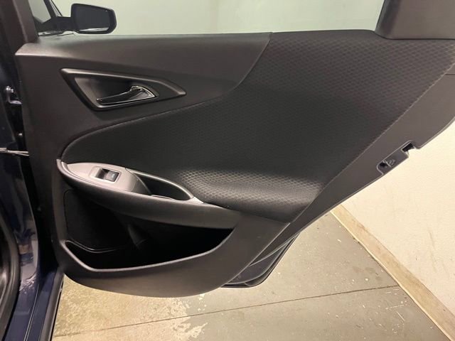 Used 2025 Chevrolet Malibu RS image 21