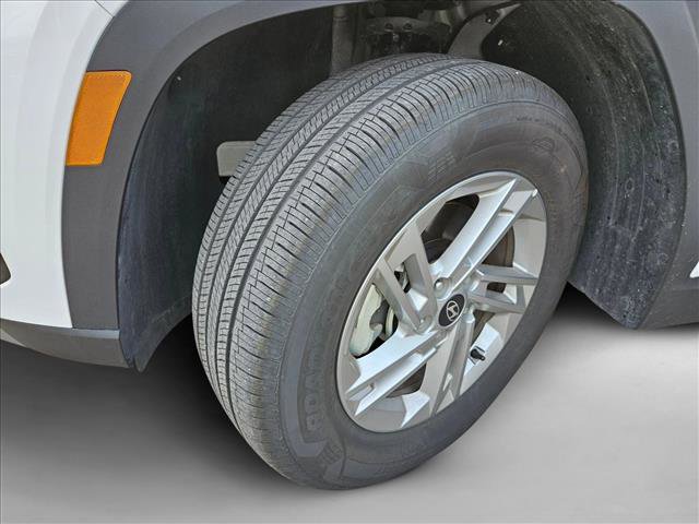 Certified 2025 Hyundai Tucson SE image 22