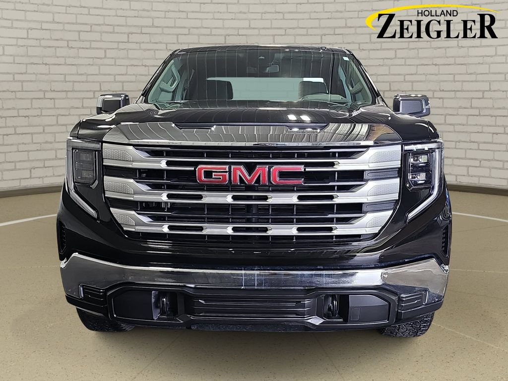 Used 2023 GMC Sierra 1500 SLE AWD/4WD image 2