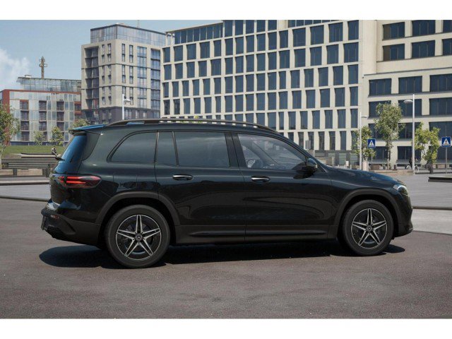 Used 2024 Mercedes-Benz EQB 250+ image 34