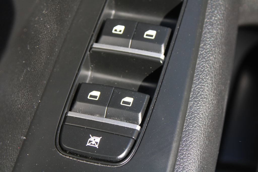 Certified 2023 Kia Forte LXS image 19