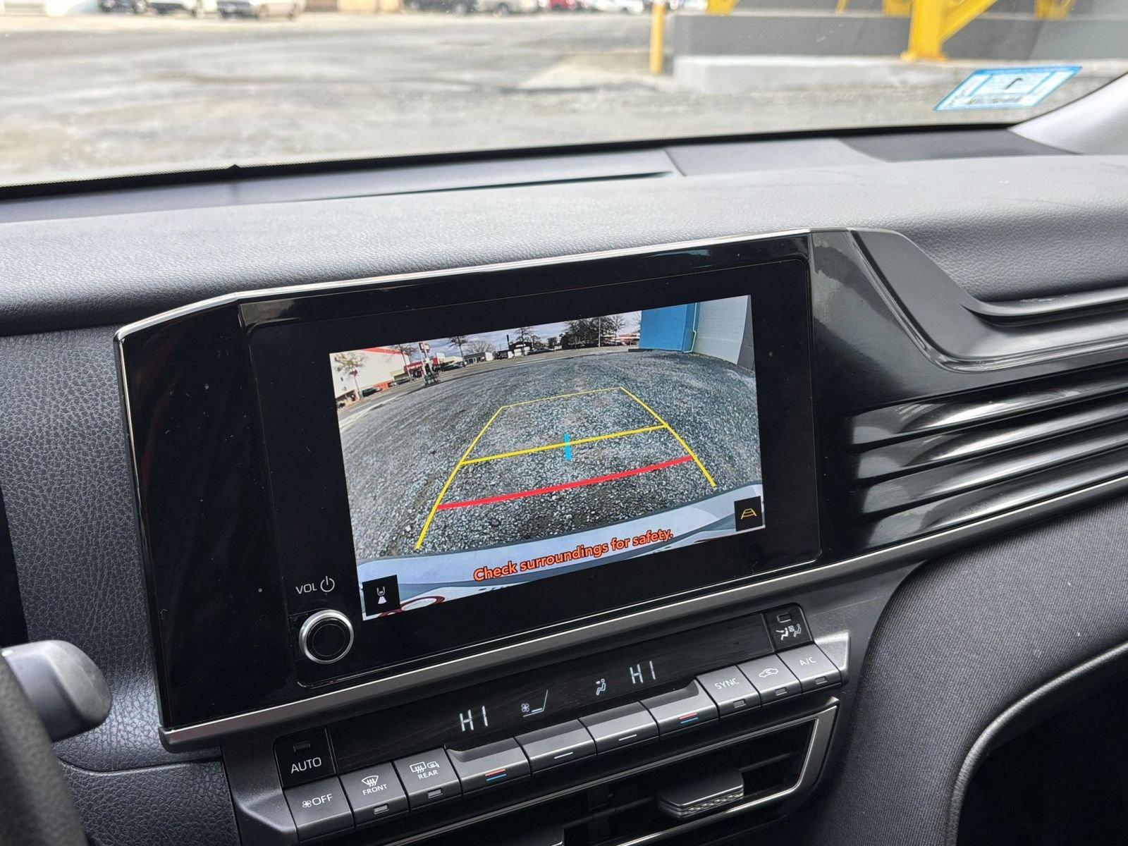 Used 2025 Toyota Camry LE image 17