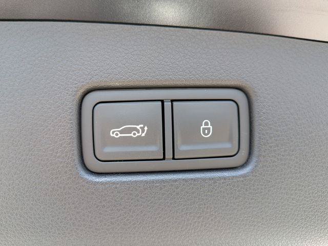 New 2025 Genesis GV70 2.5T w/ Sport Prestige Package AWD/4WD image 10
