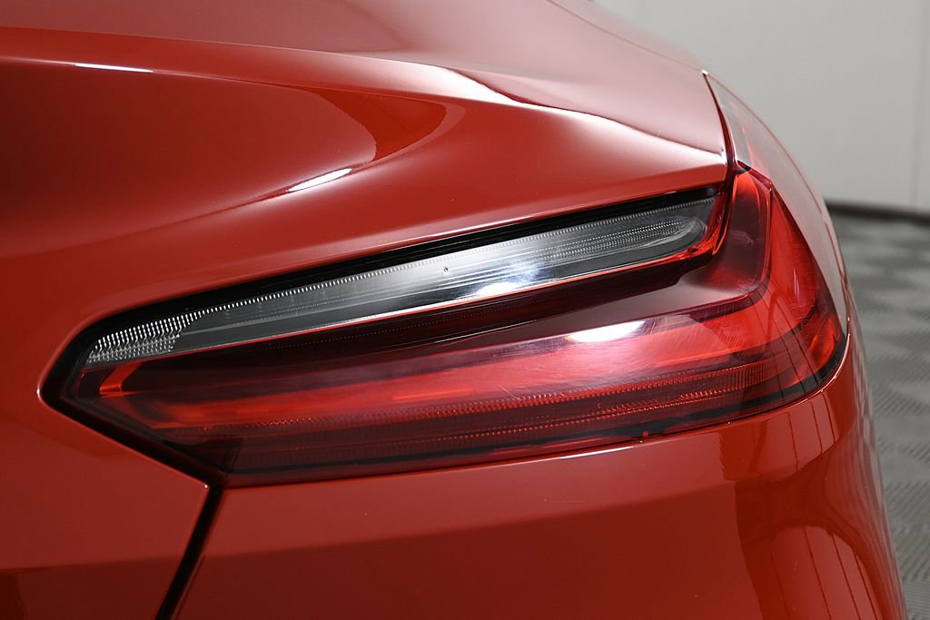 Used 2025 BMW Z4 M40i w/ Premium Package image 21