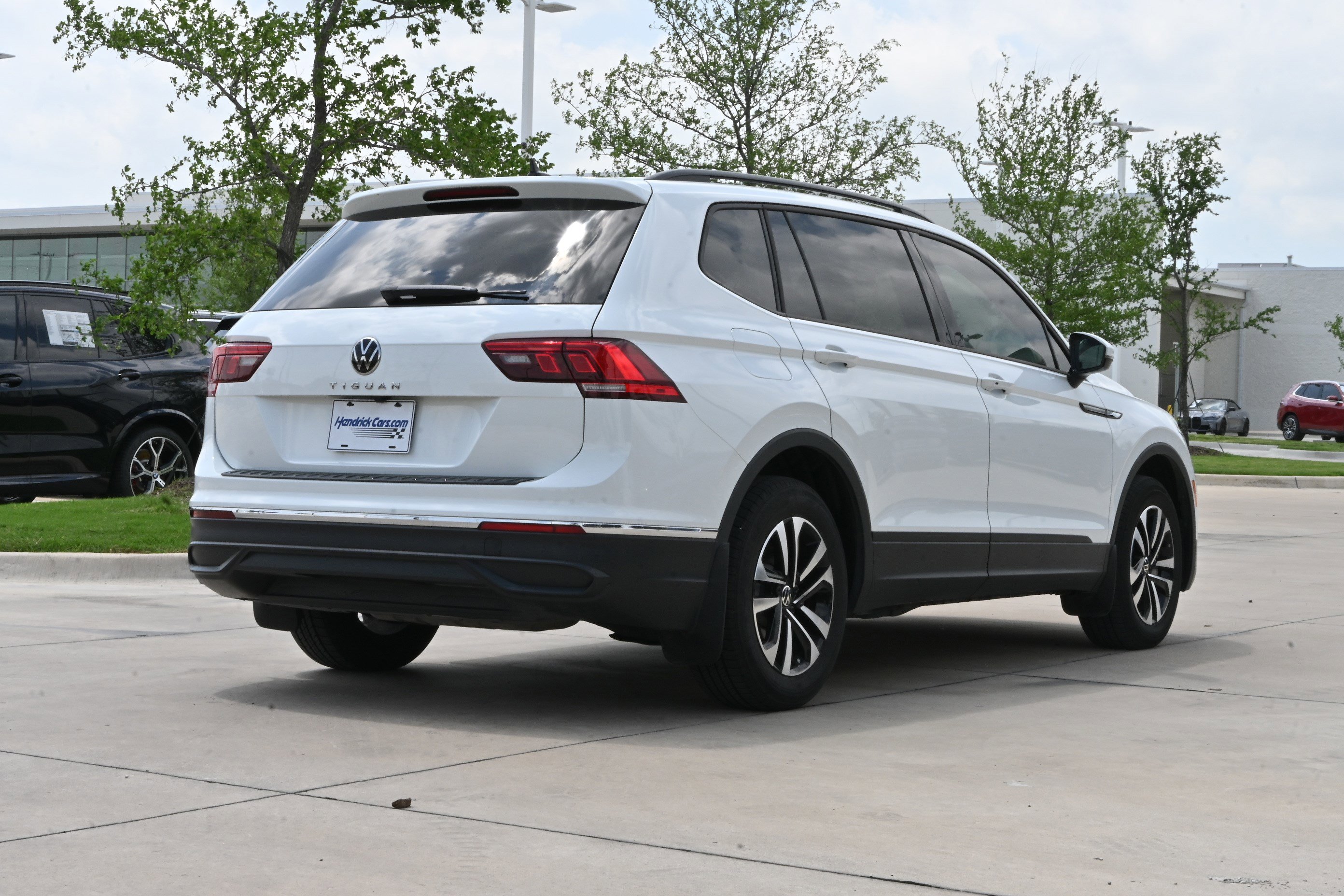 Used 2024 Volkswagen Tiguan S FWD image 9