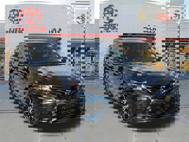 Used 2021 Toyota Camry SE