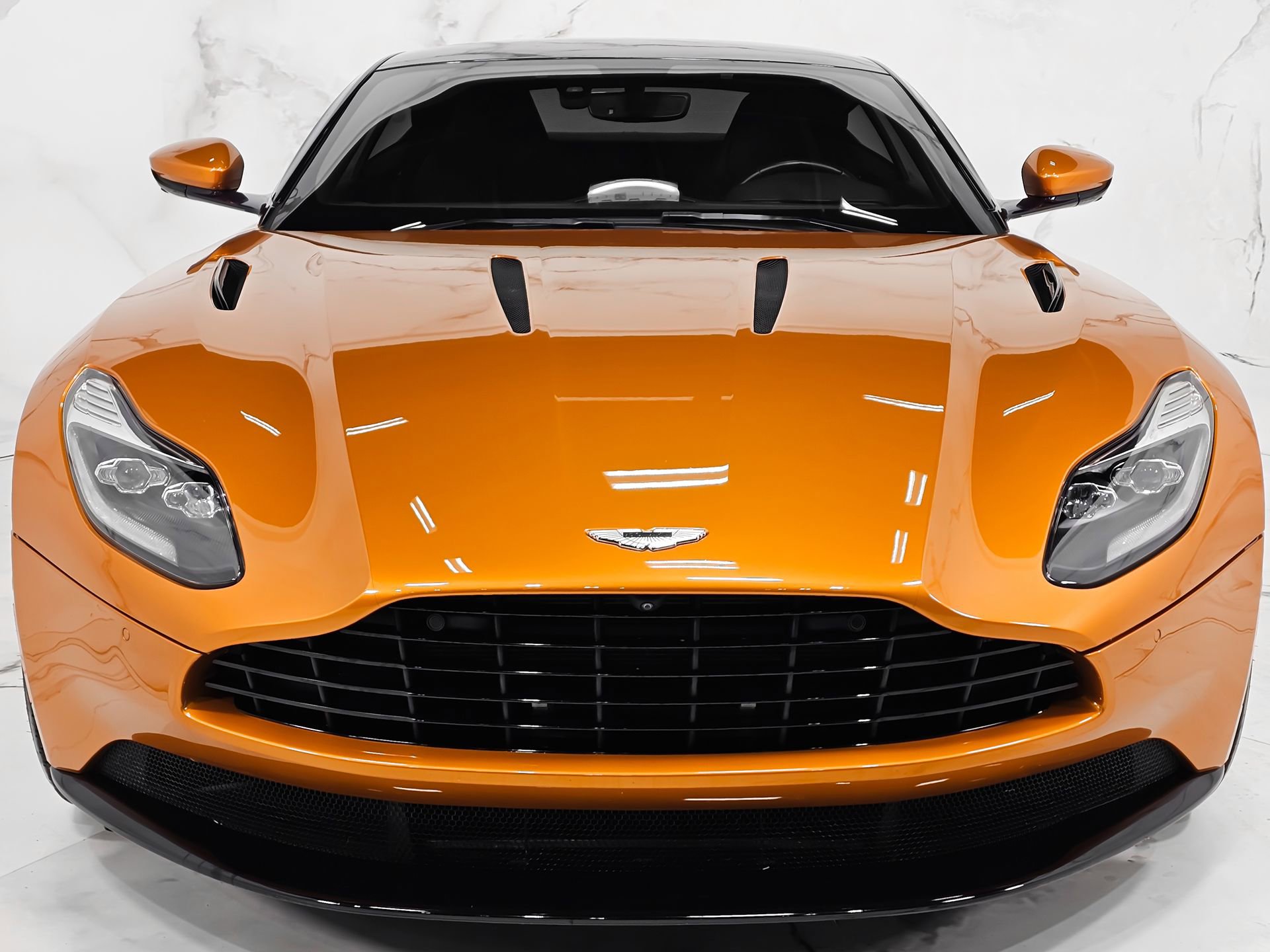 Used 2017 Aston Martin DB11 V12 image 14