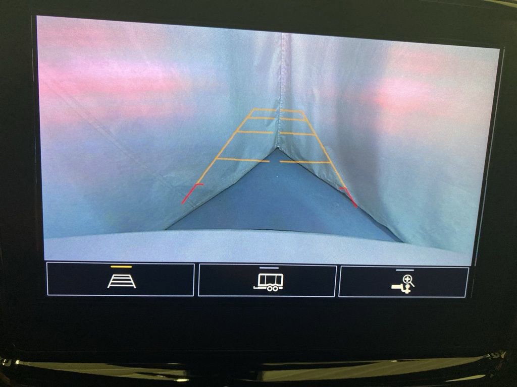 Used 2023 Chevrolet Traverse LT image 19