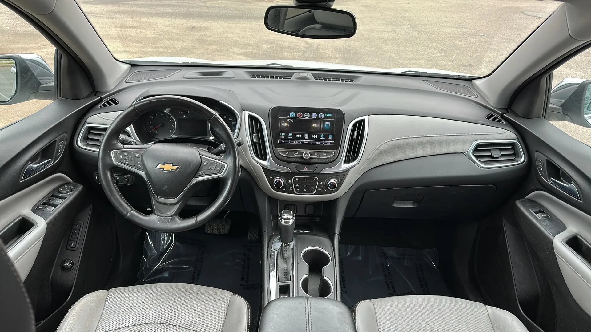 Used 2018 Chevrolet Equinox Premier FWD image 26