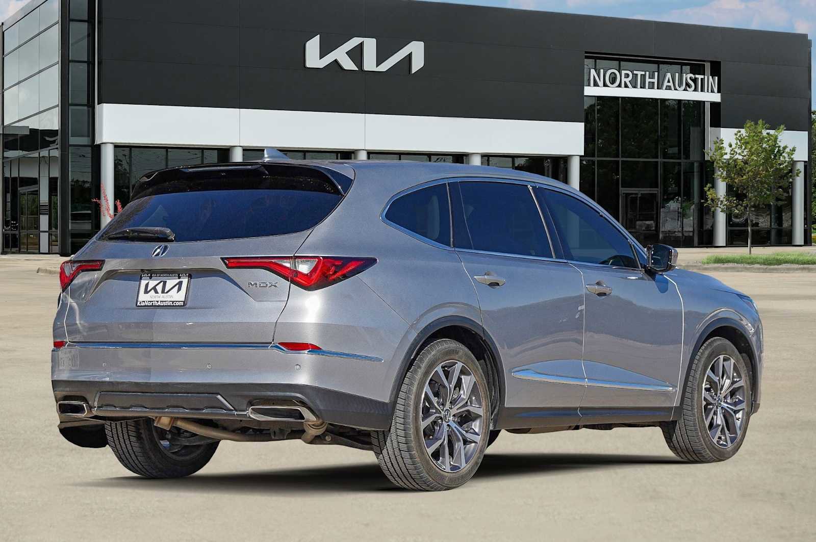 Used 2022 Acura MDX FWD w/ Technology Package image 6