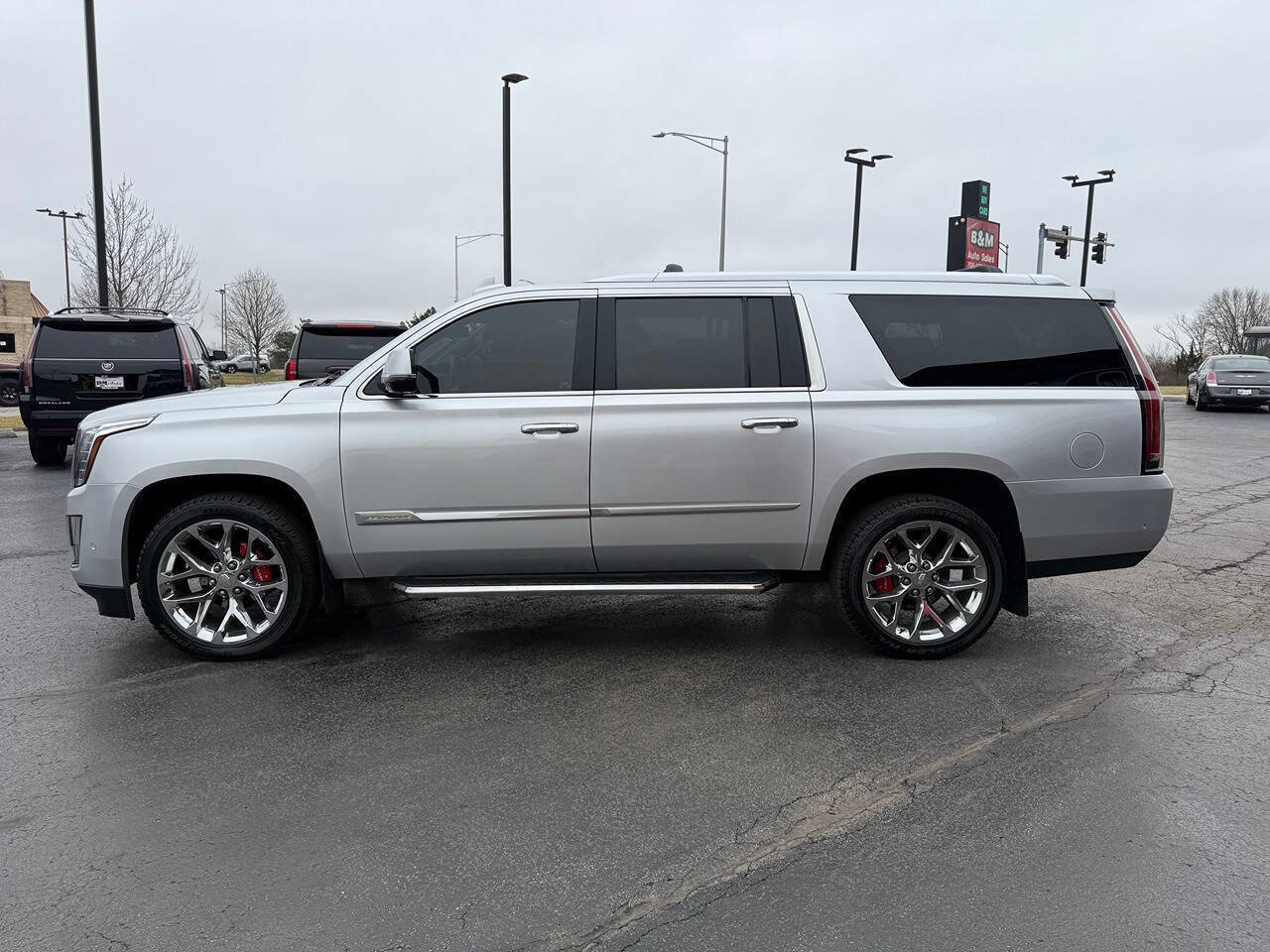 Used 2020 Cadillac Escalade ESV Luxury AWD/4WD image 4