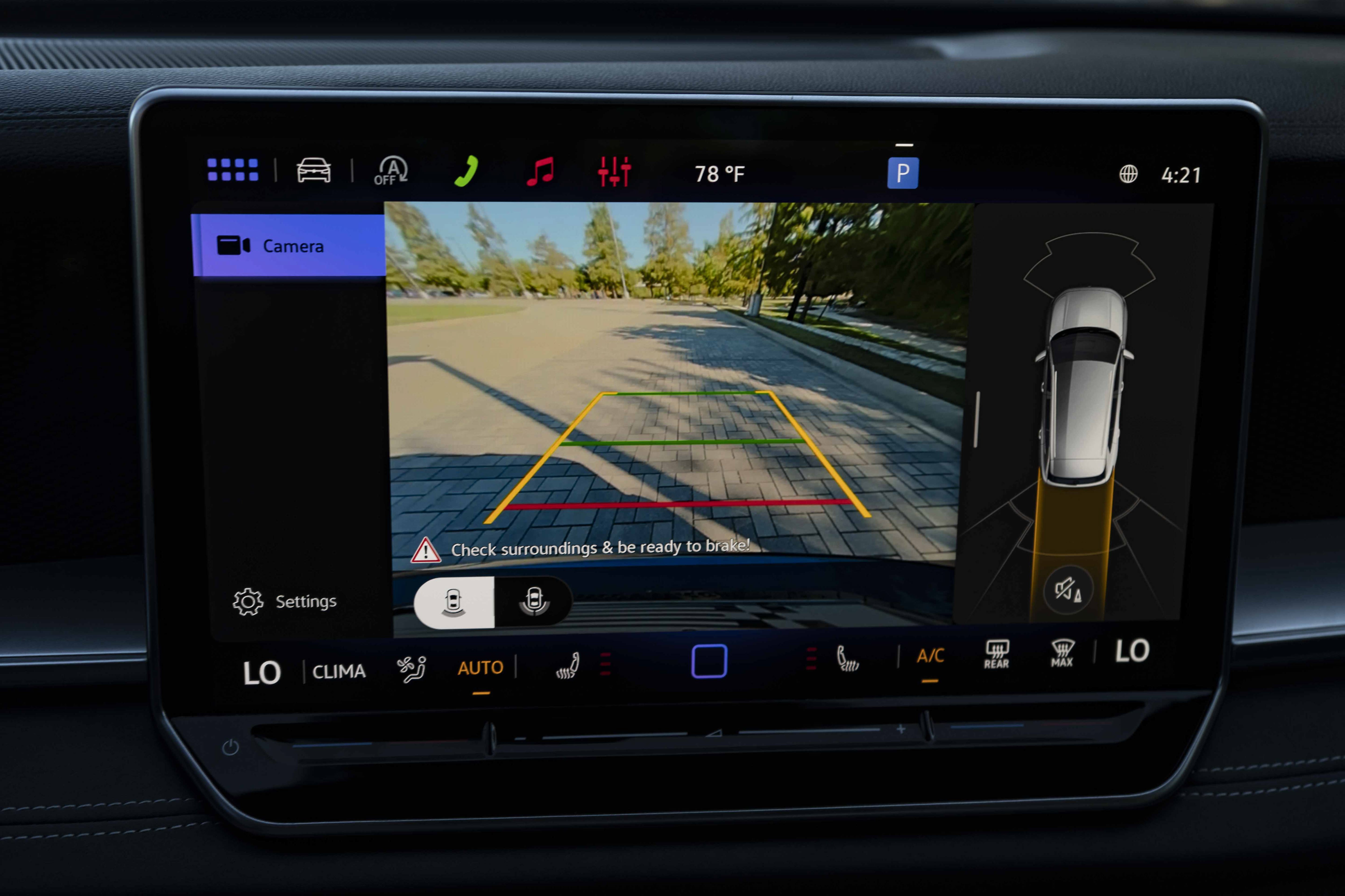 Certified 2026 Volkswagen Tiguan SE R-Line FWD image 28